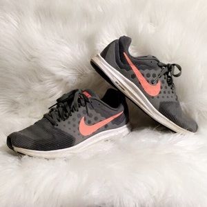 Nike Running size 7W women’s